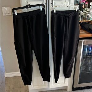 2 pairs of Mandala scrub pants size P-S black